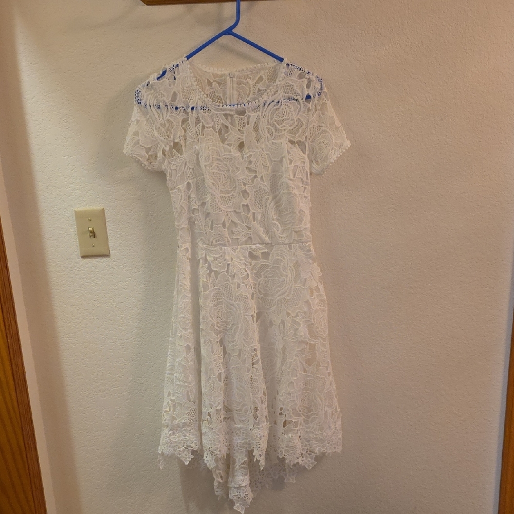 Elegant White Lace Womens Dress
